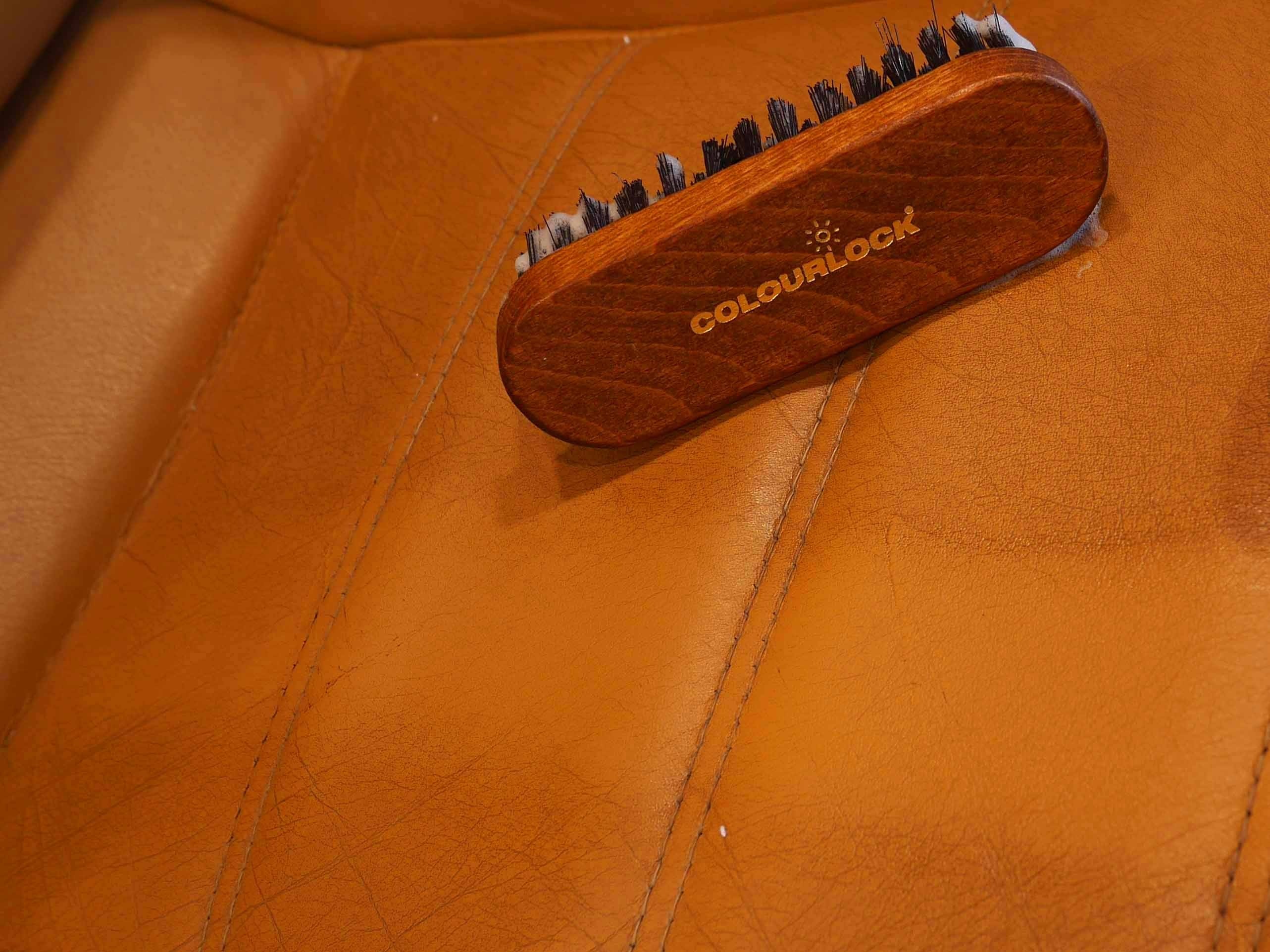 Brosse de nettoyage COLOURLOCK pour cuir   - Les spécialistes  du cuir